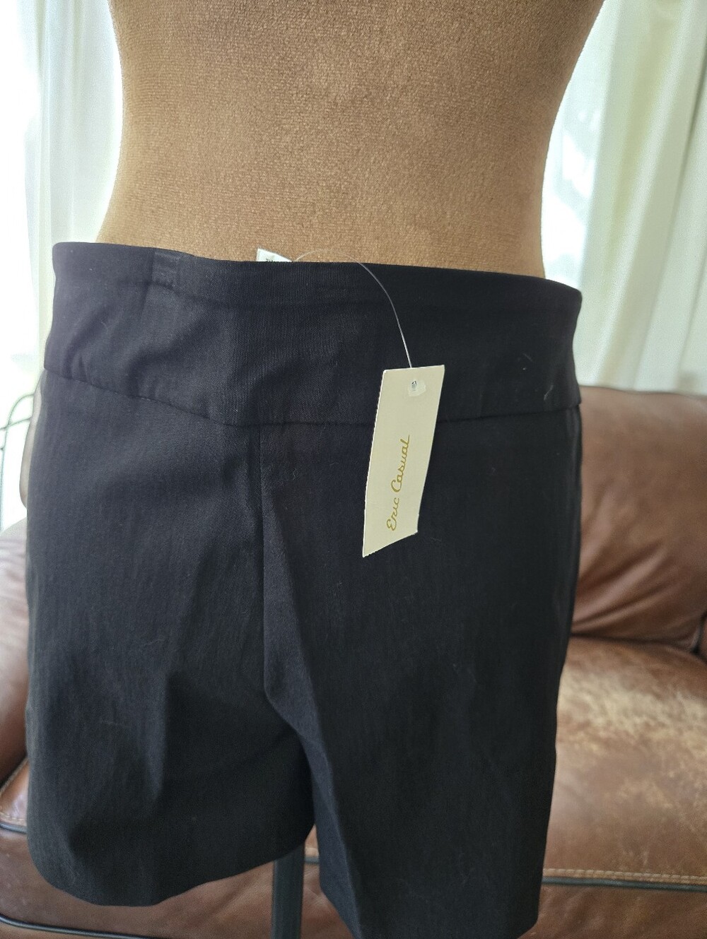 Bundle 2 Pairs Eric Casual Classic Women's Pull-On Shorts — White and Black - Picture 13 of 15